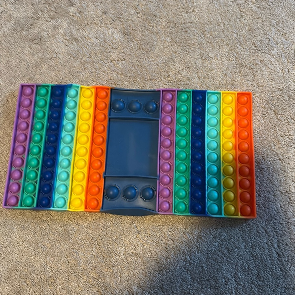 Rainbow fidget game board